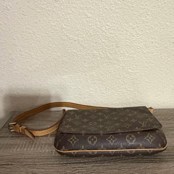 Vintage Louis Vuitton Monogram Musette Tango Shoulder Bag - Picture 12 of 16